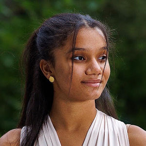 Meet your Posher, Claire